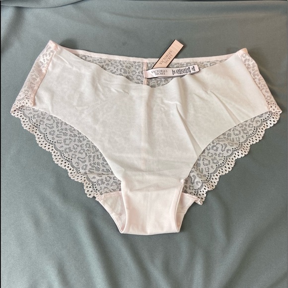 Victoria’s Secret Pink Lace Panties - Picture 2 of 16